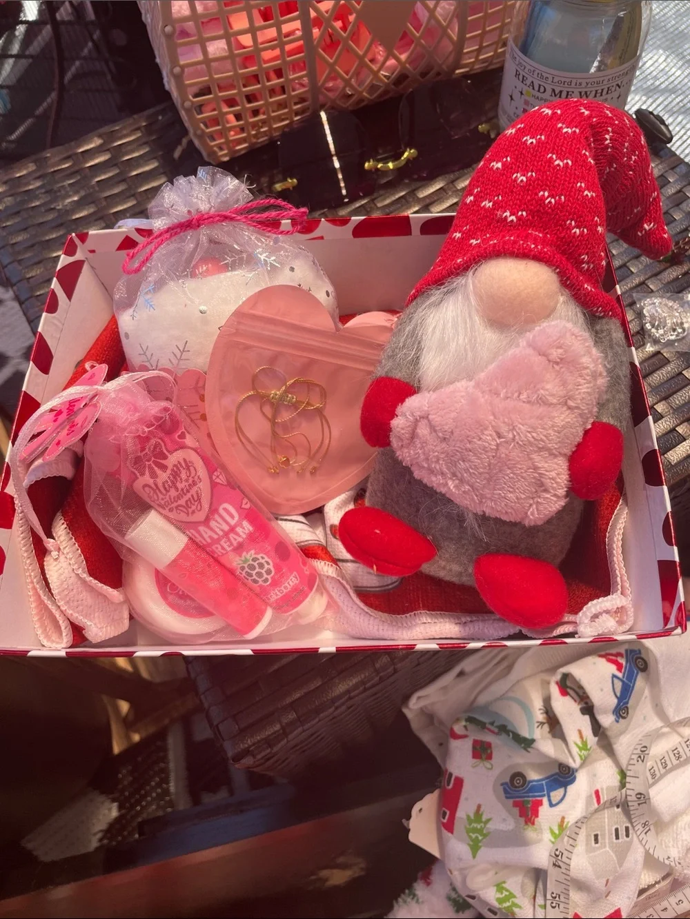 Plush Valentine Gnome Gift Set for Kids - Pink & Red